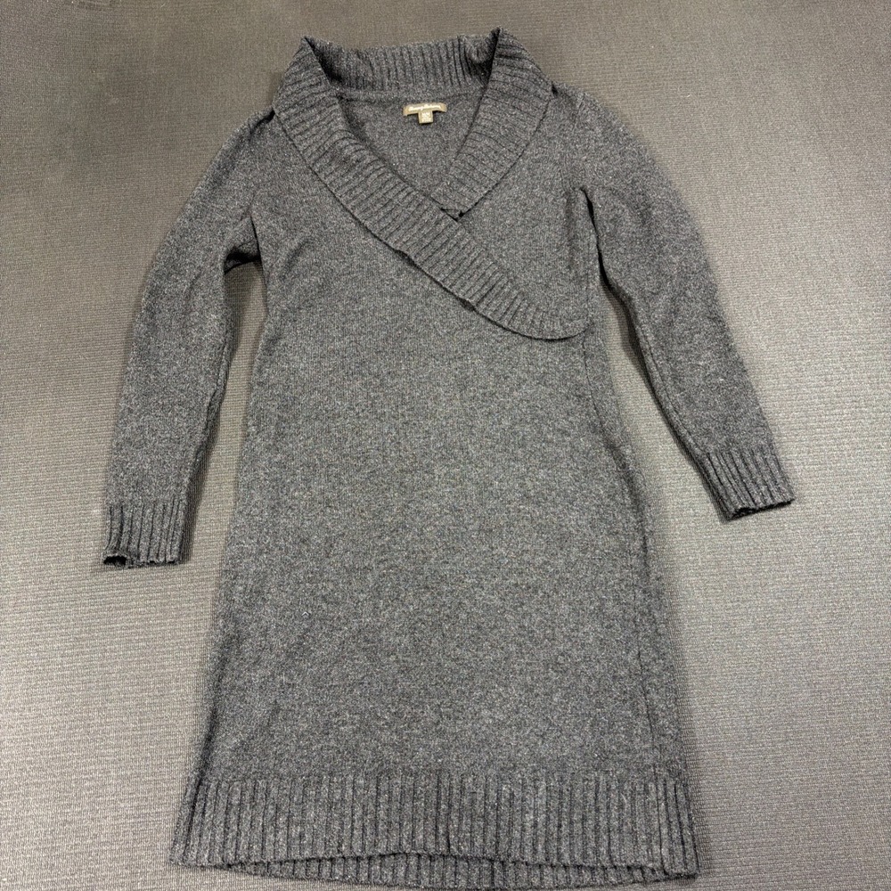 Tommy Bahama Women's Dress Medium Gray Straight‎ V Neck Long Sleeve Pullover